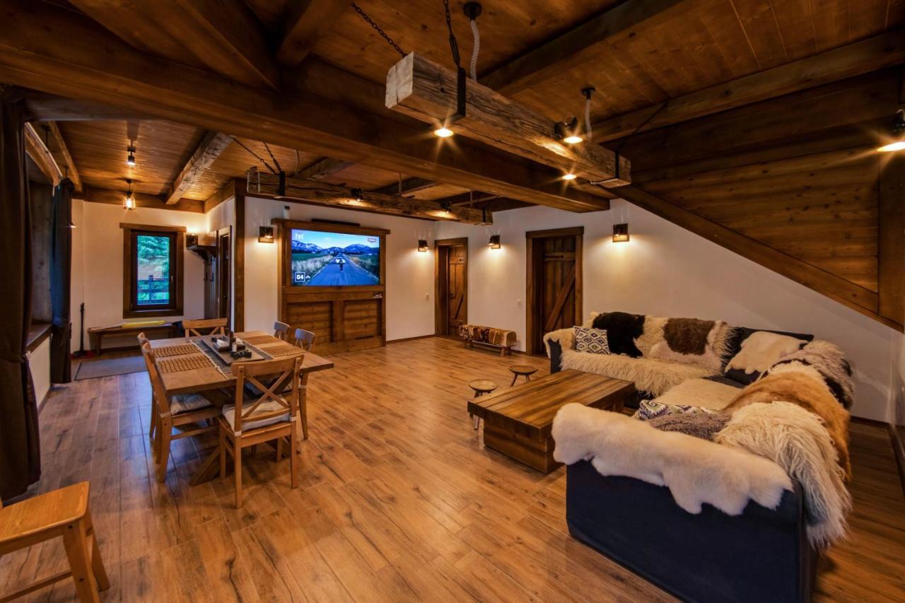Avalanche Plaiul Foii Villa เซอร์เนช ภายนอก รูปภาพ